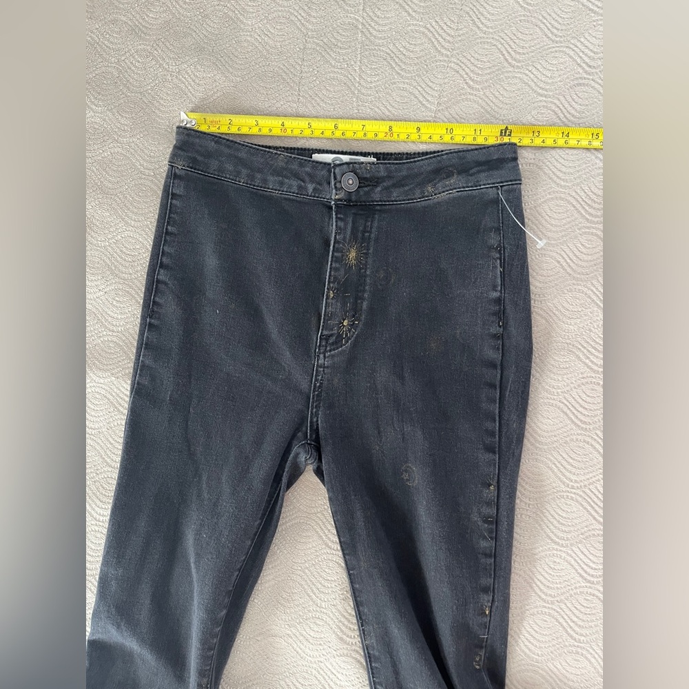 🆕 Free People Black Flared Jeans with faint gold moon and stars print size 25 - Picture 9 of 12